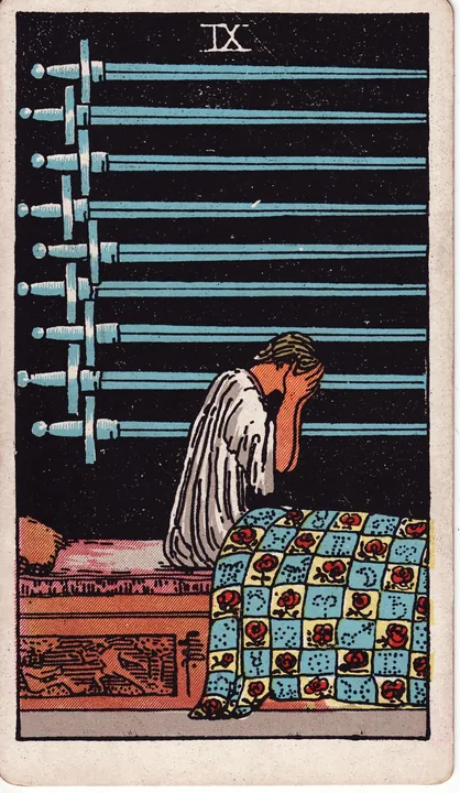 Carte de tarot Neuf de Épées
